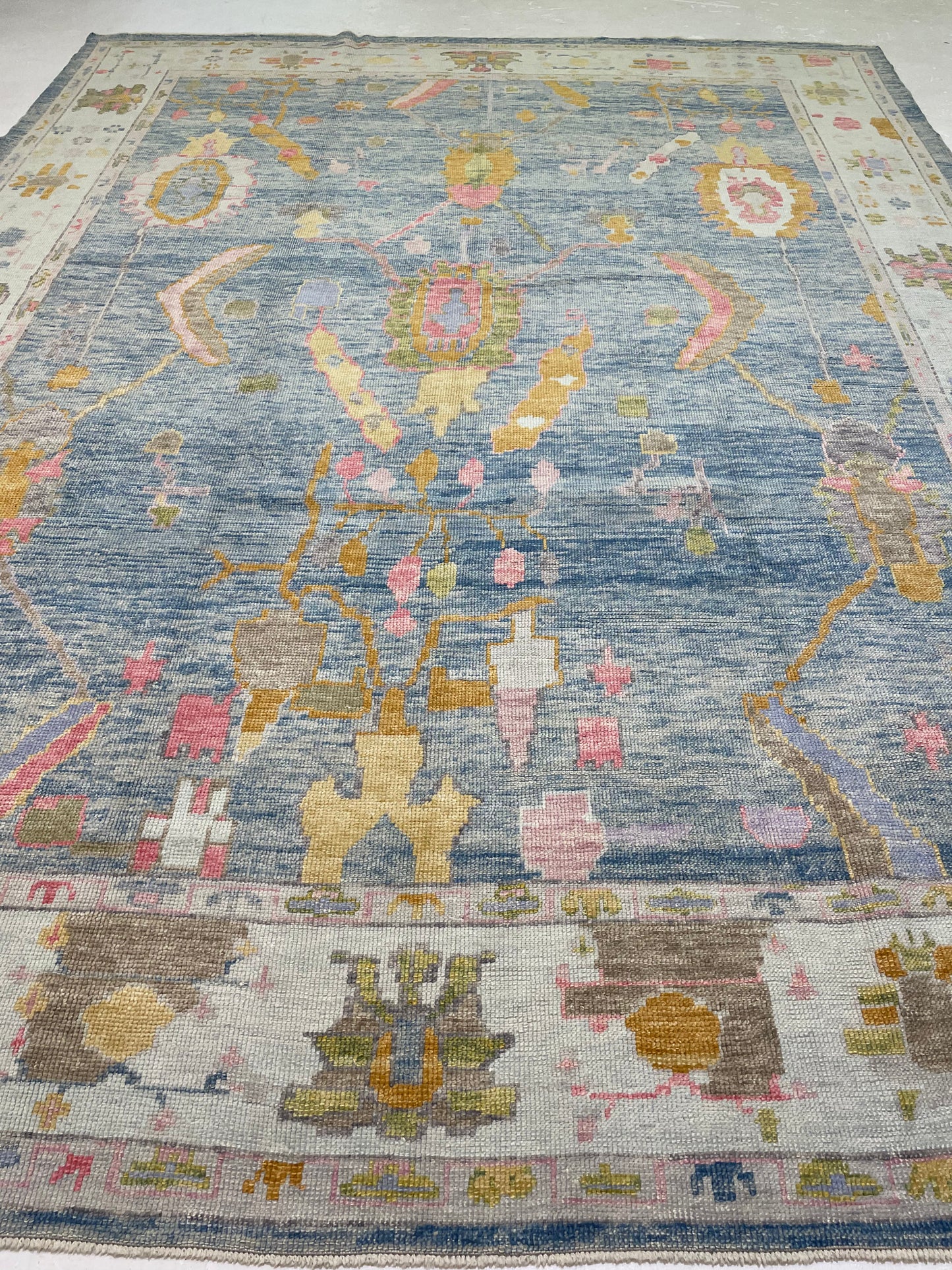 Hand-Knotted Wool Rug Turkish Oushak 8'10" x 11'10"