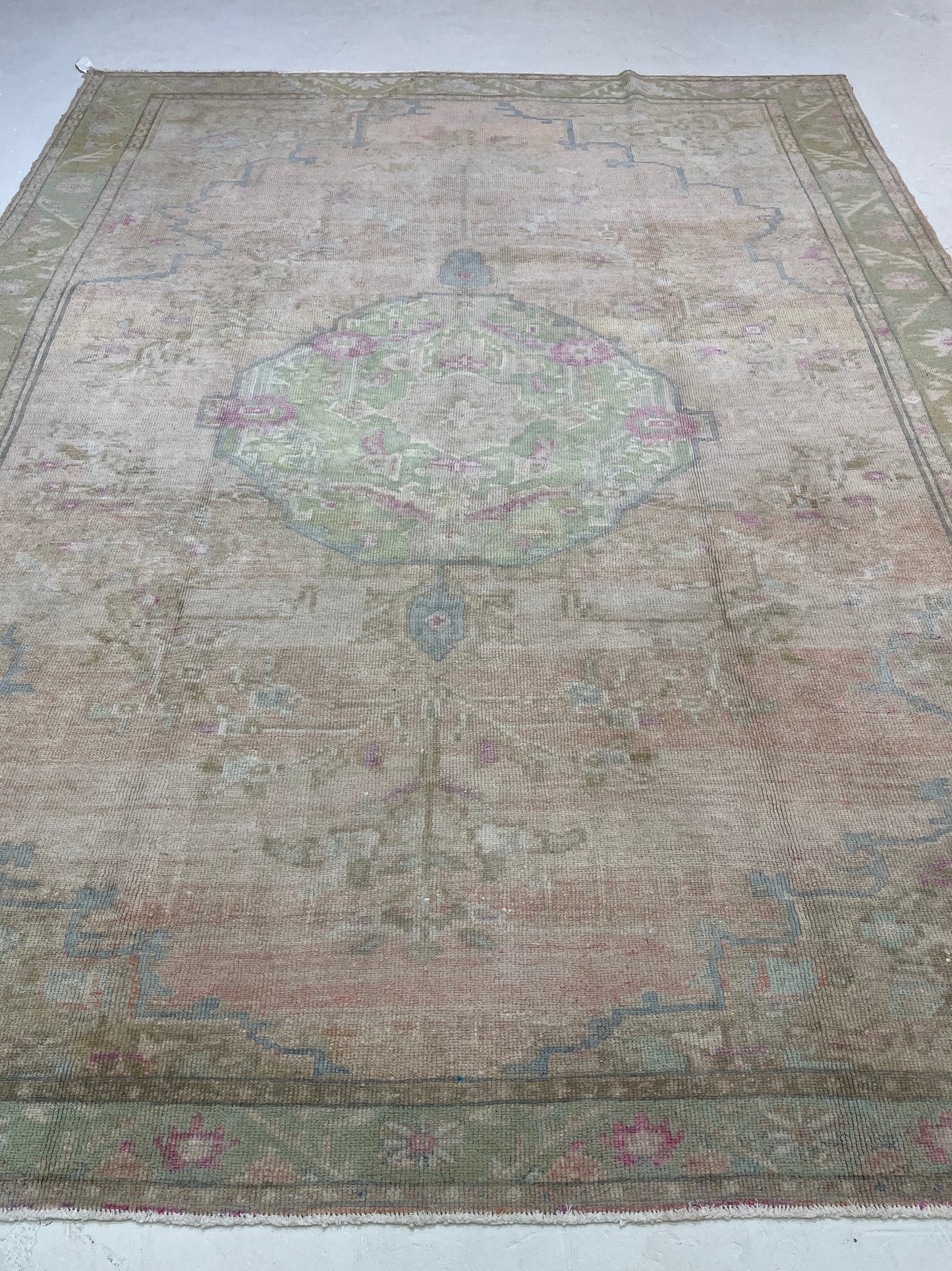 Hand-Knotted Wool Rug Turkish Oushak 8'3" x 10'8"