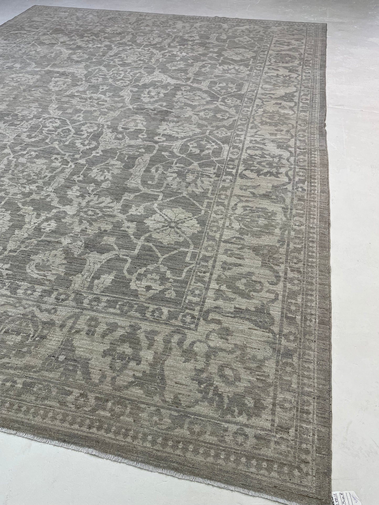 Hand-Knotted Wool Rug Turkish Oushak 10'6" x 13'10"