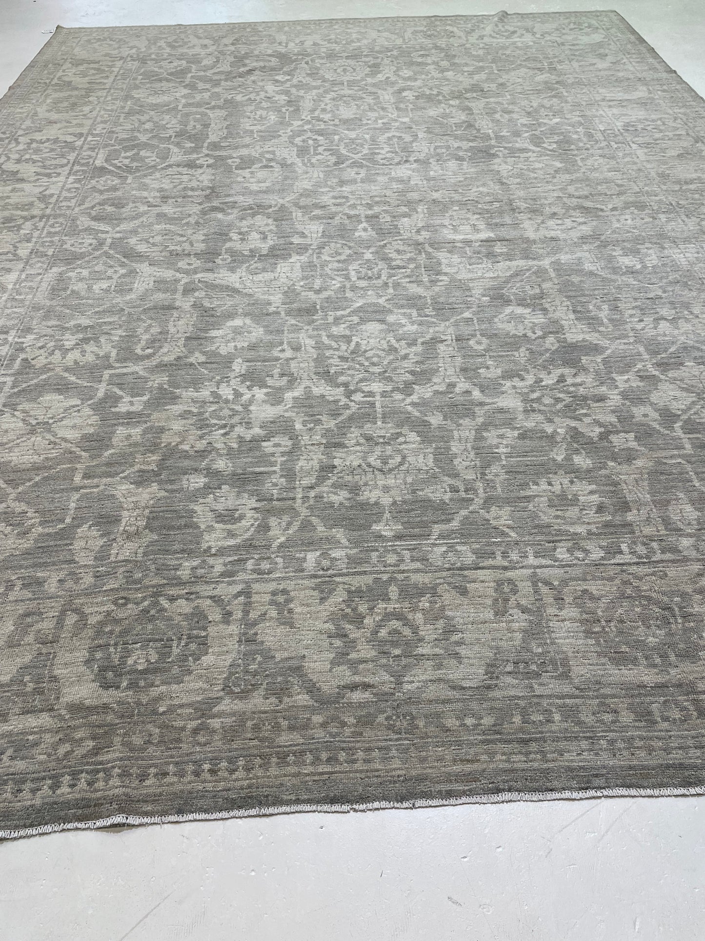 Hand-Knotted Wool Rug Turkish Oushak 10'6" x 13'10"