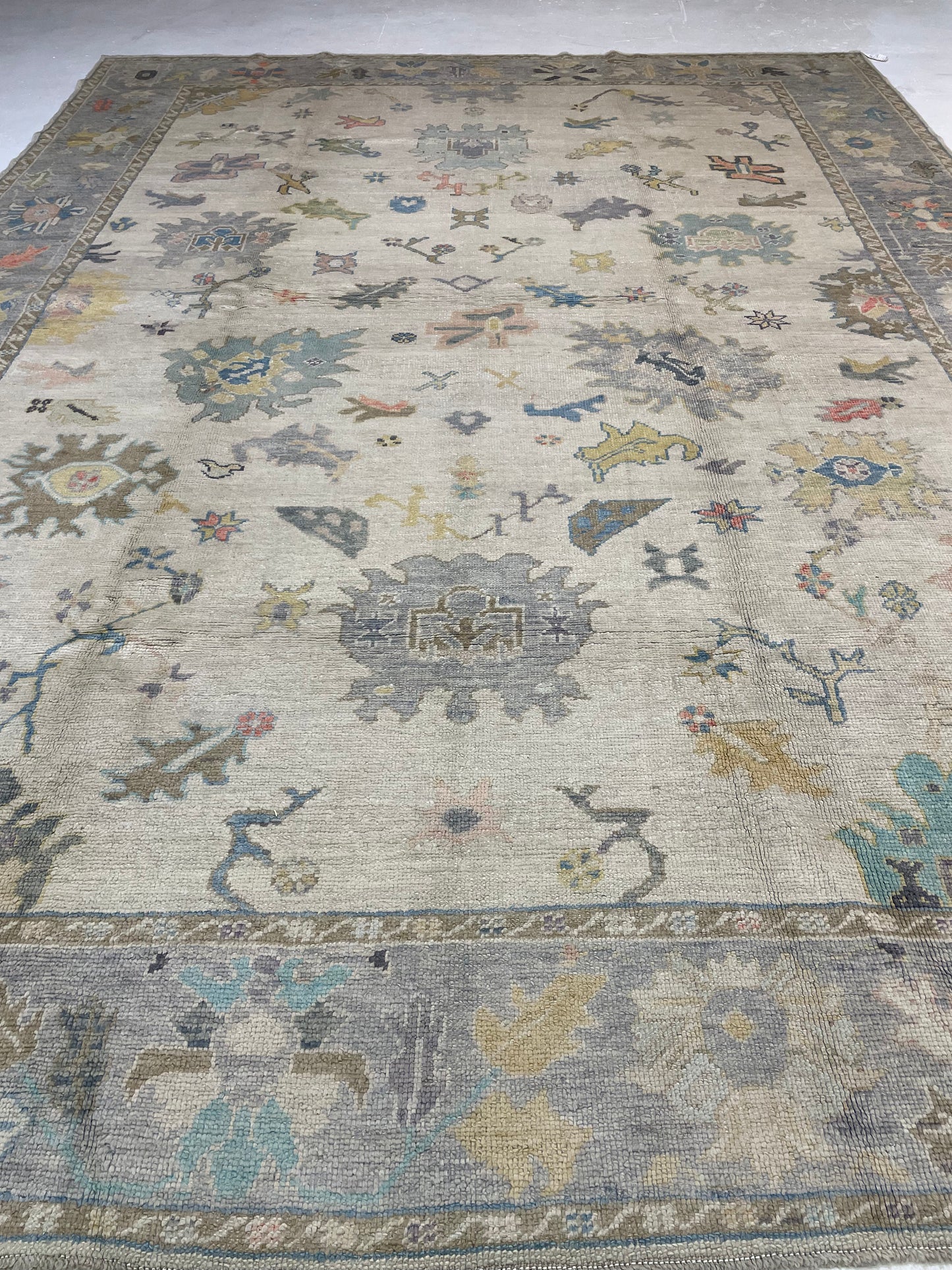 Hand-Knotted Wool Rug Turkish Oushak 10' x 13'8"