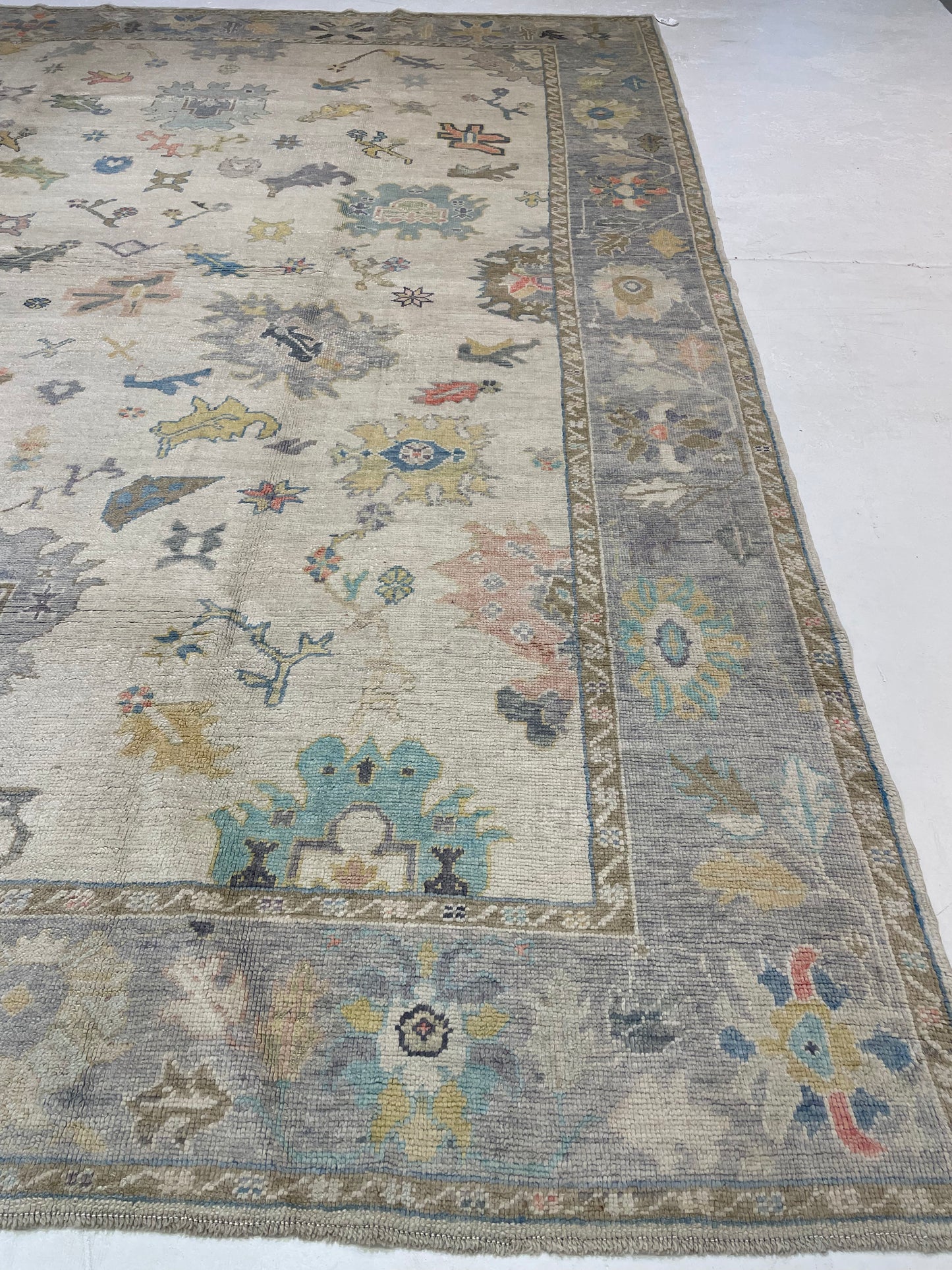 Hand-Knotted Wool Rug Turkish Oushak 10' x 13'8"