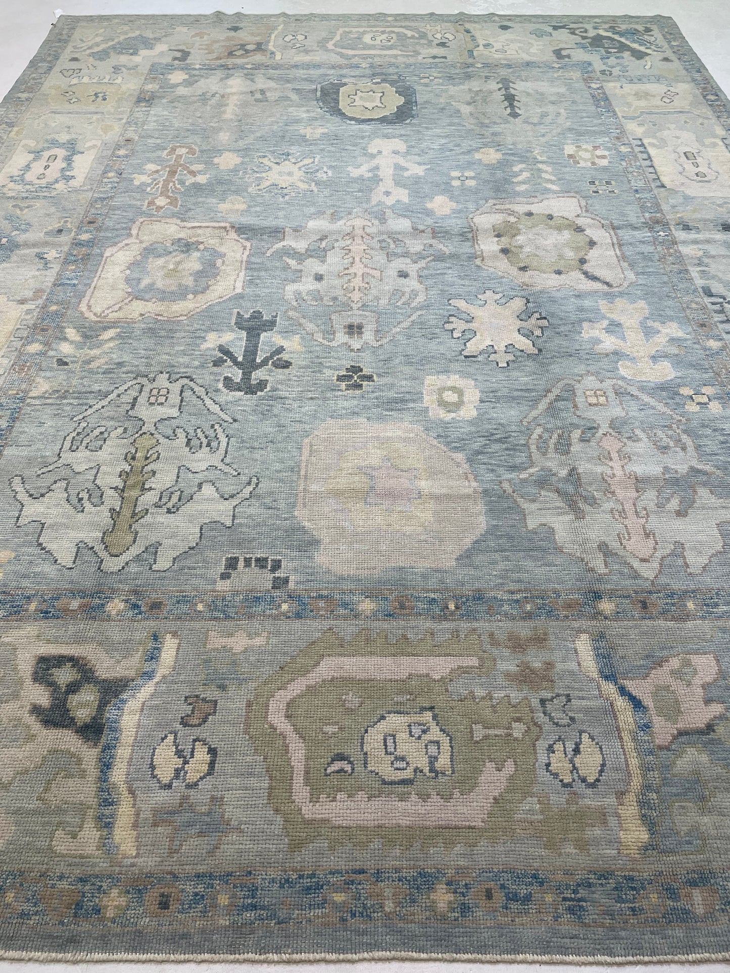 Hand-Knotted Wool Rug Turkish Oushak 10'5" x 13'7"