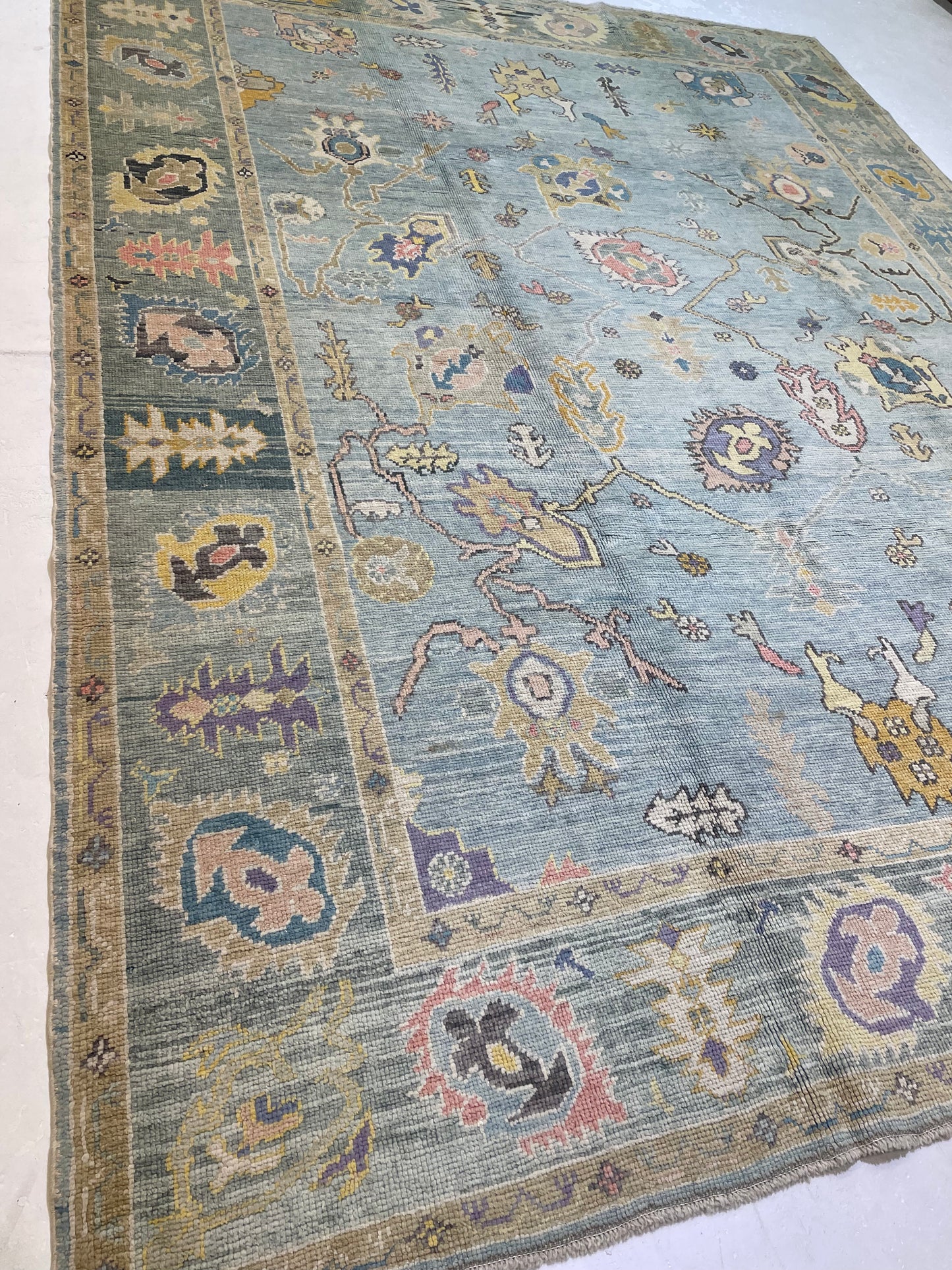 Hand-Knotted Wool Rug Turkish Oushak 8'9" x 11'9"