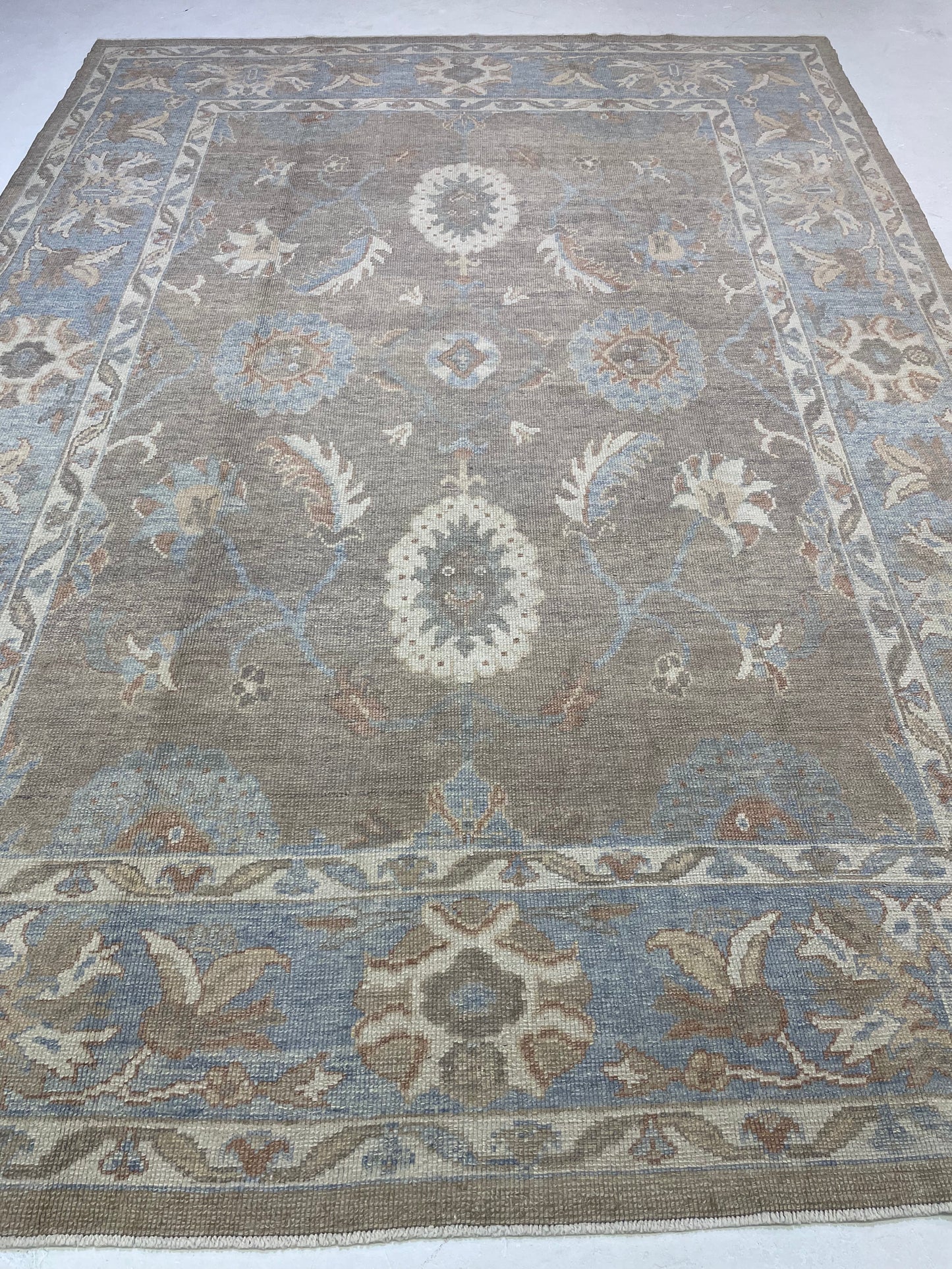 Hand-Knotted Wool Rug Turkish Oushak 9'5" x 11'9"
