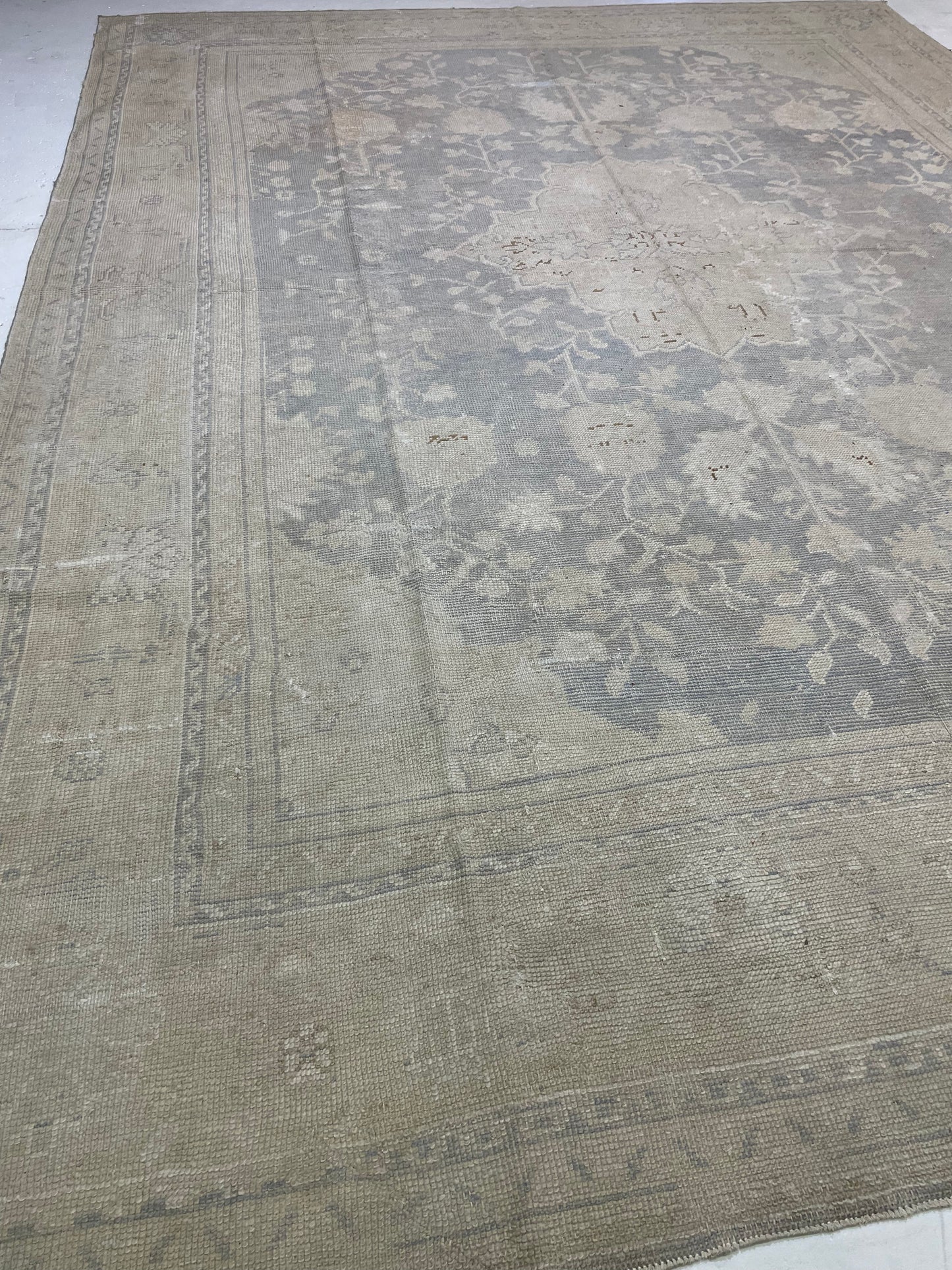 Hand-Knotted Wool Rug Turkish Oushak 10'7" x 14'4"