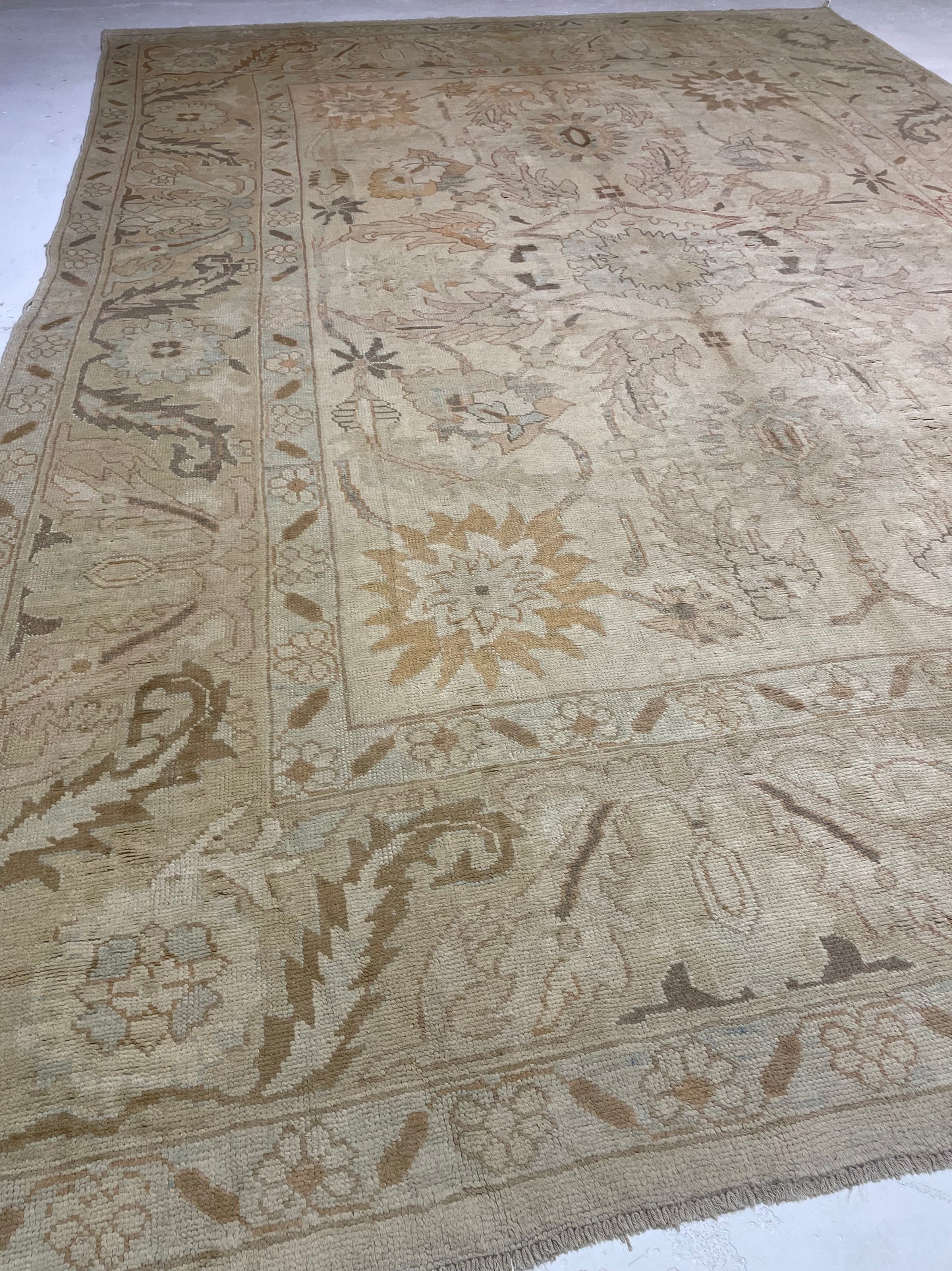 Hand-Knotted Wool Rug Turkish Oushak 12' x 16'7"