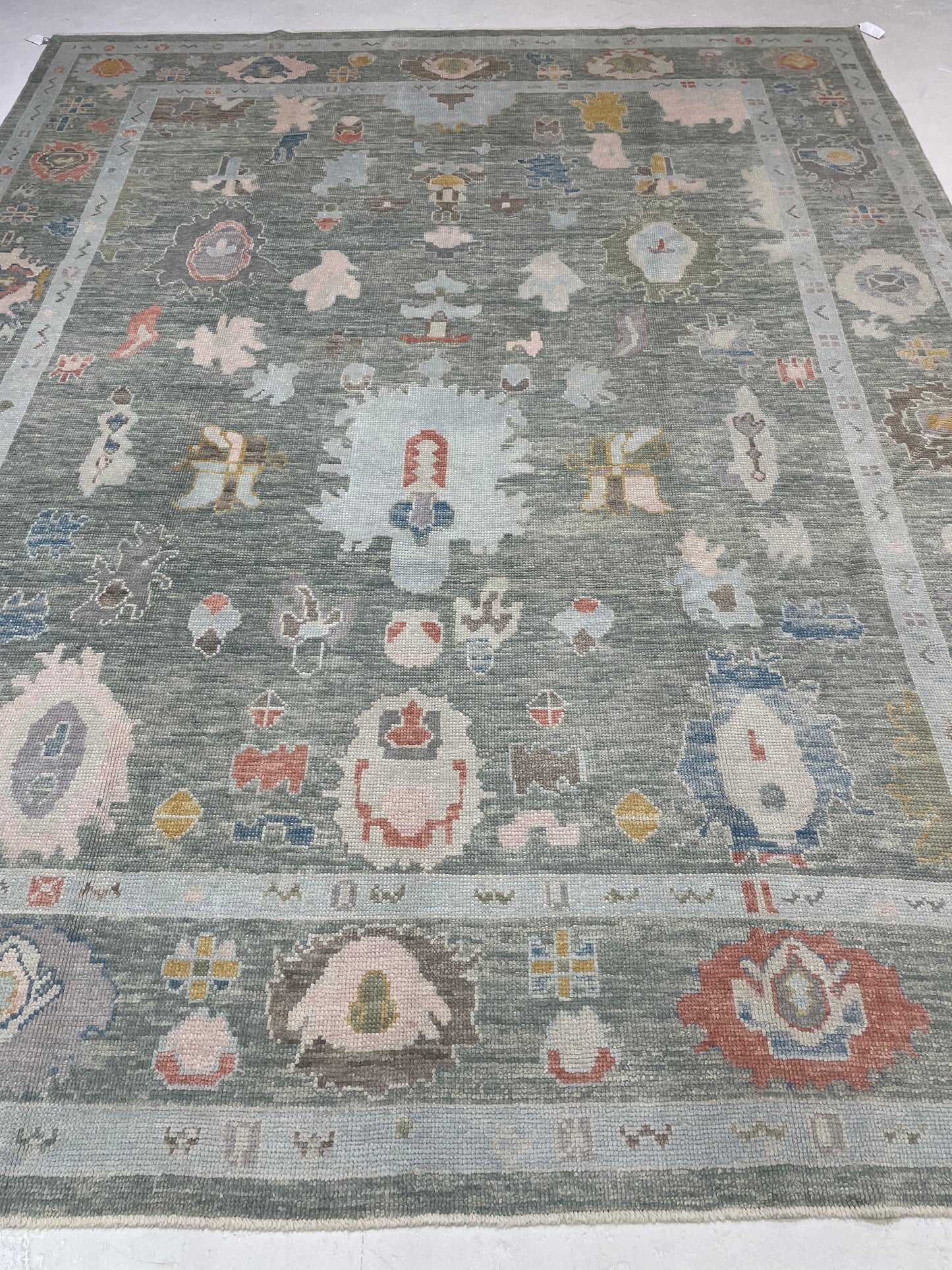 Hand-Knotted Wool Rug Turkish Oushak 8'11" x 11'5"