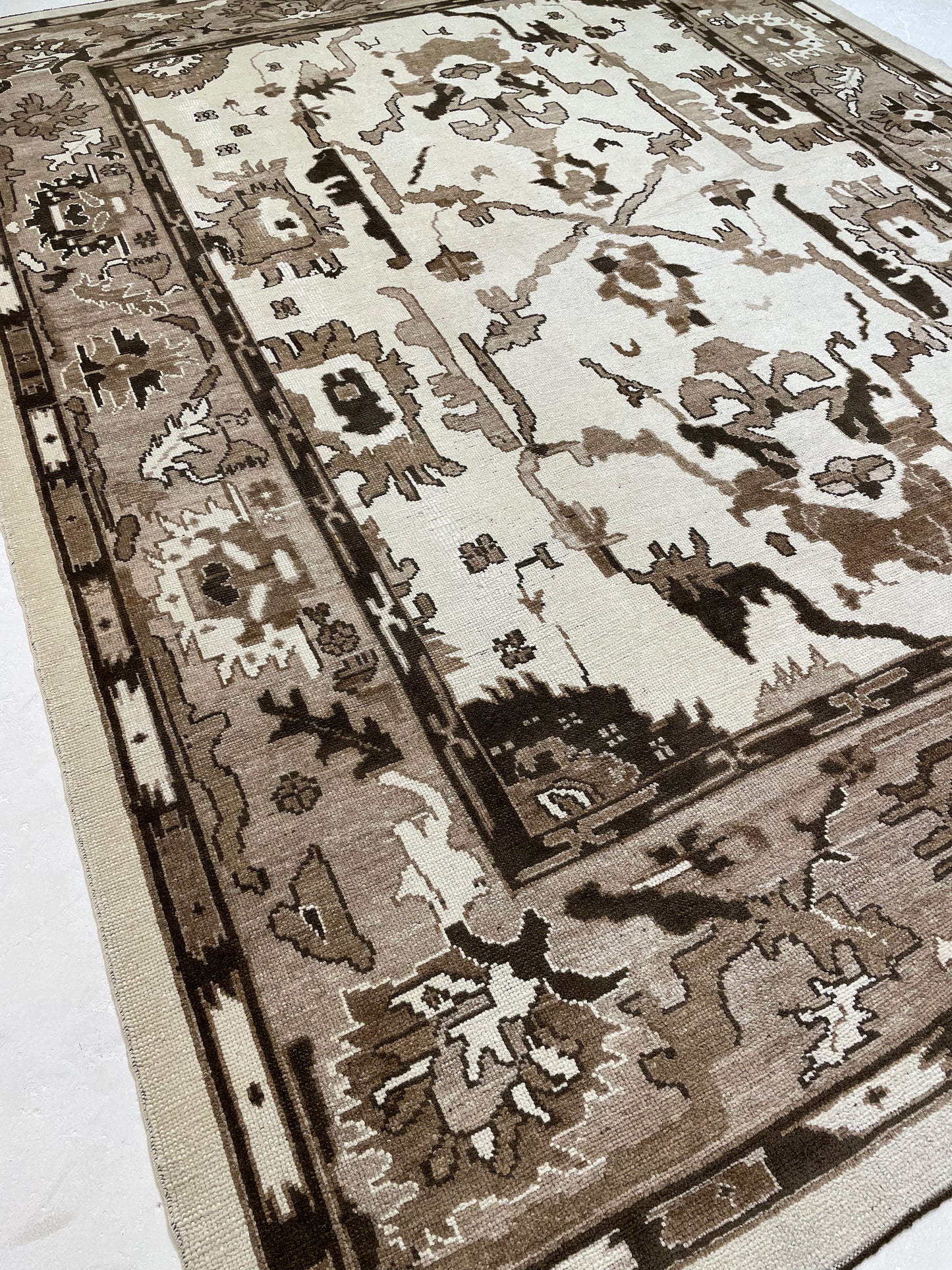 Hand-Knotted Wool Rug Turkish Oushak 10' x 13'9"