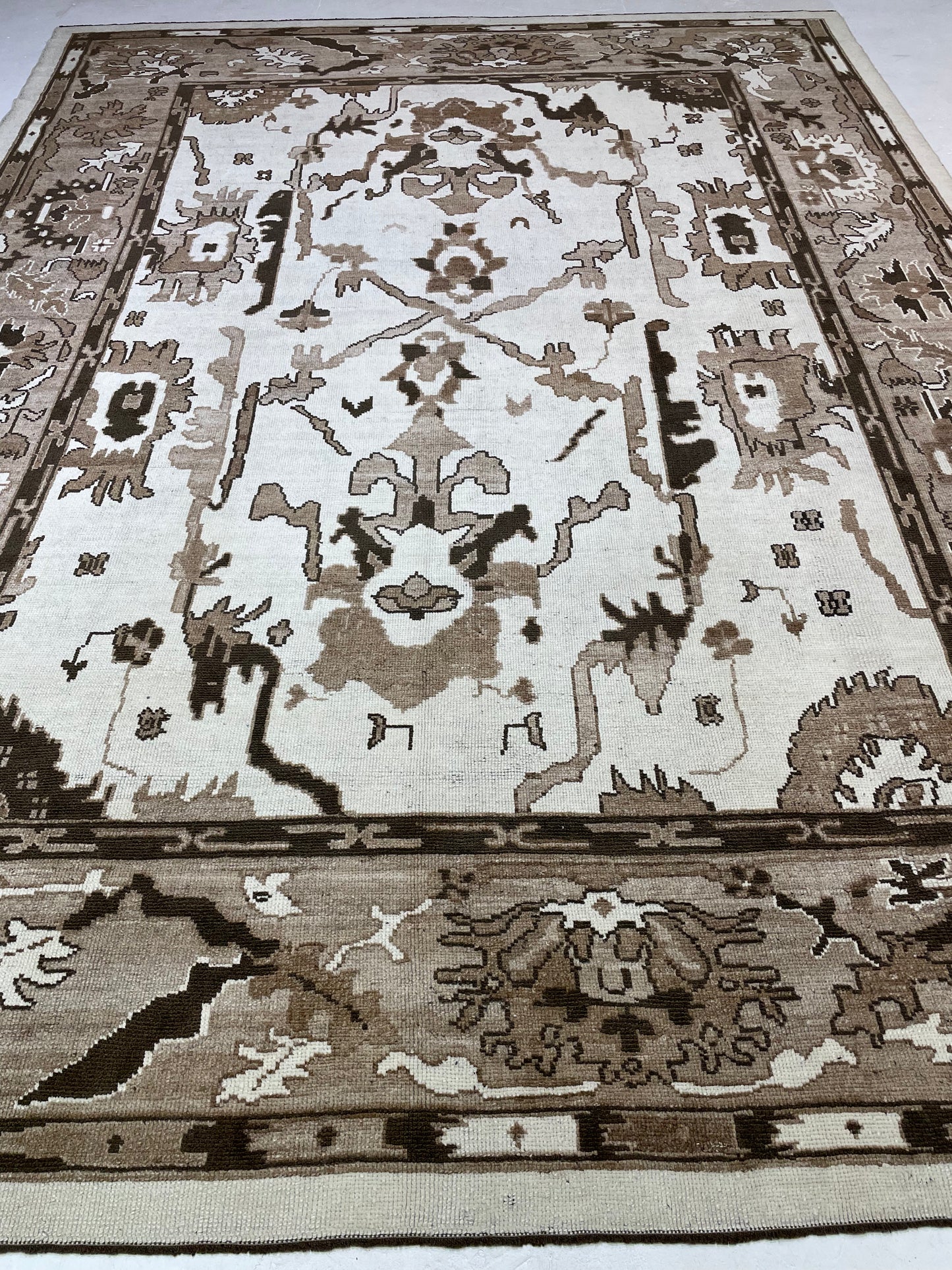 Hand-Knotted Wool Rug Turkish Oushak 10' x 13'9"