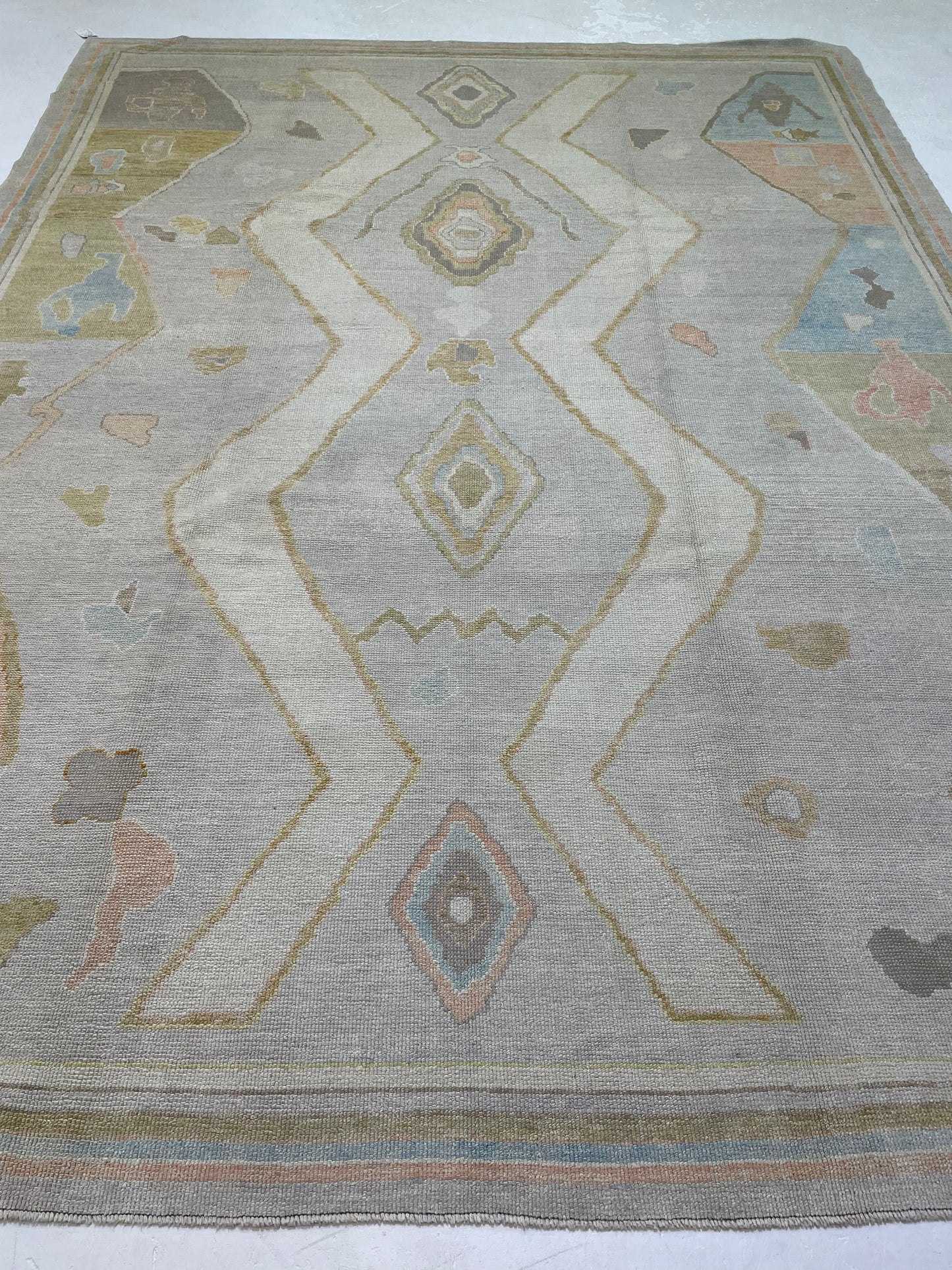 Hand-Knotted Wool Rug Turkish Oushak 9'4" x 12'4"