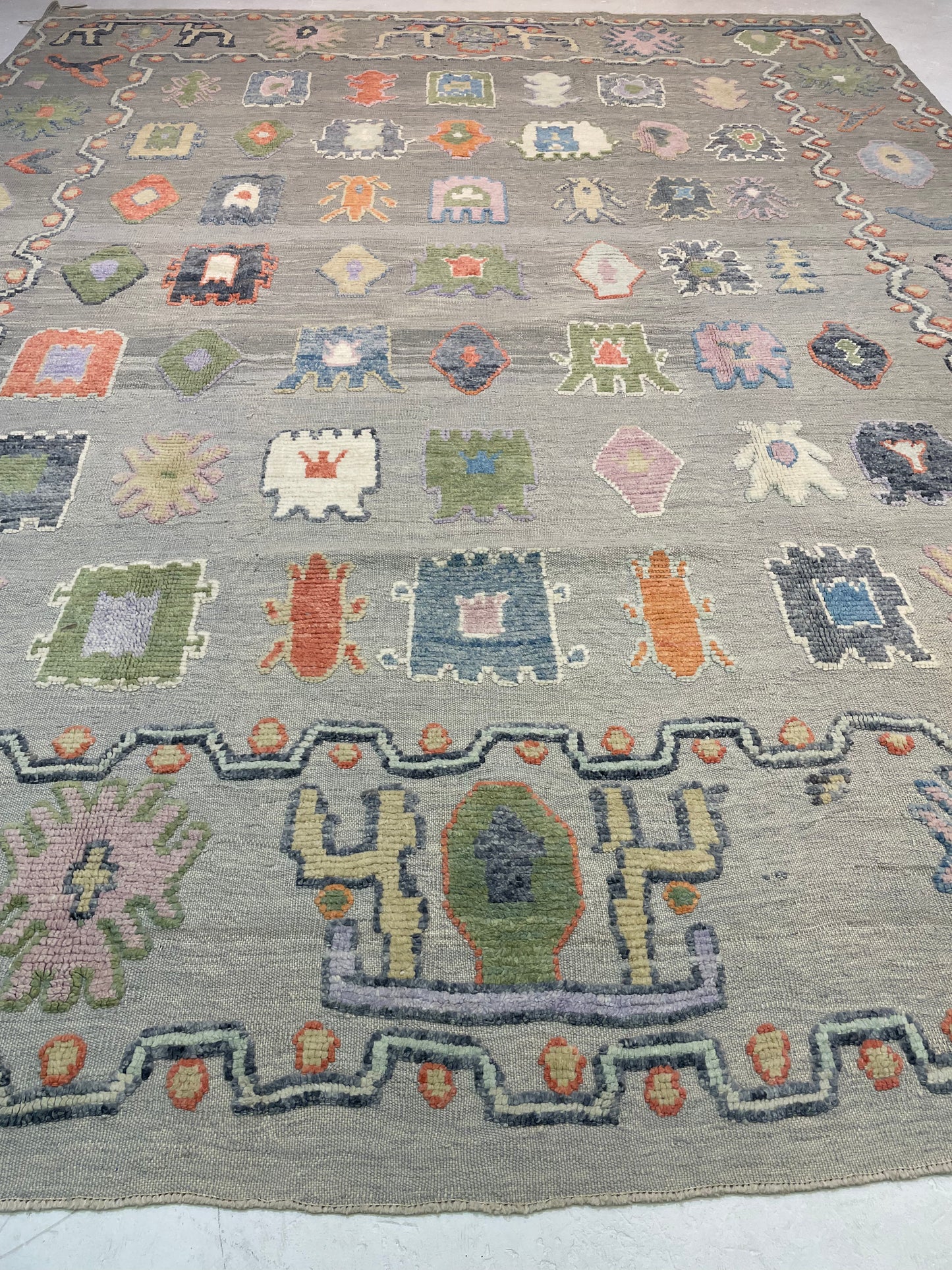 Hand-Knotted Wool Rug Turkish Oushak 10'10" x 13'9"