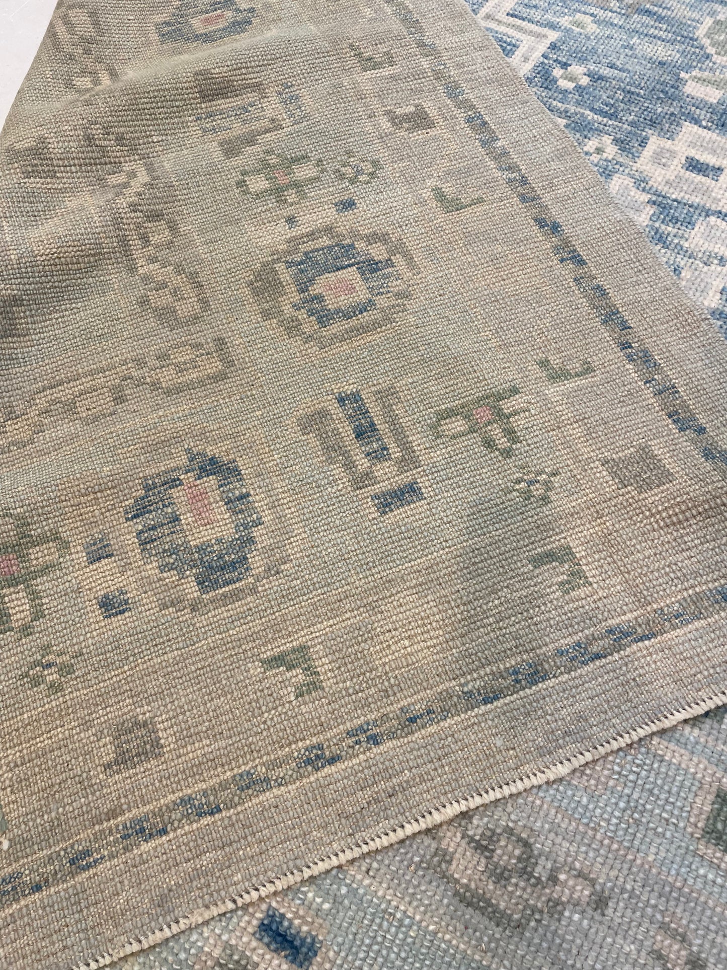 Hand-Knotted Wool Rug Turkish Oushak 9'6" x 13'6"