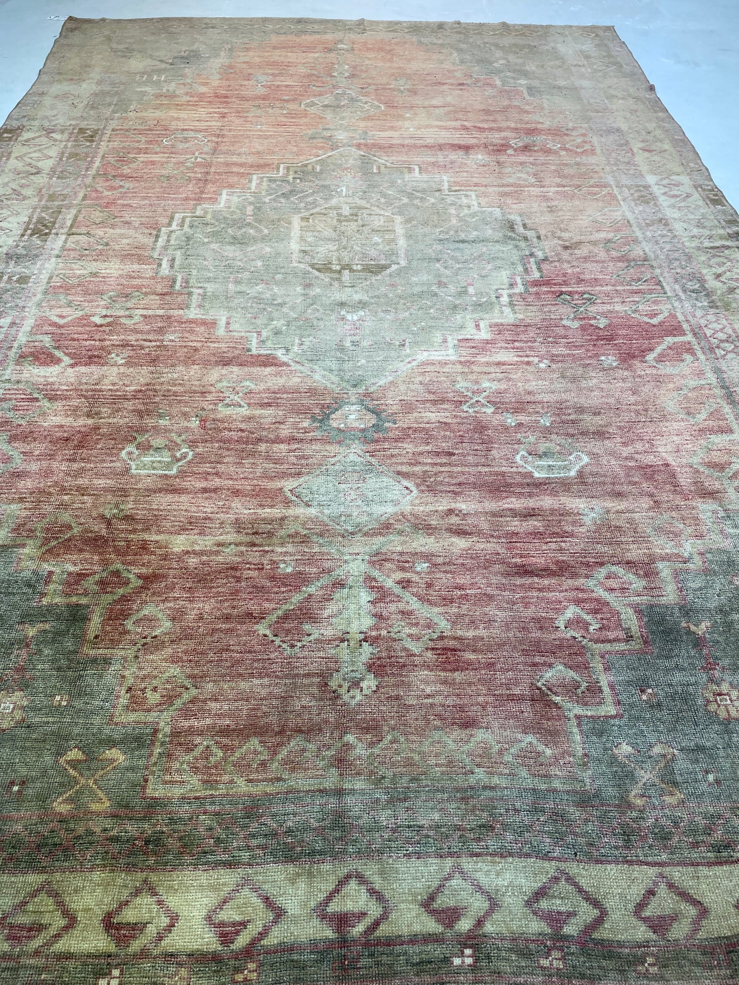 Hand-Knotted Wool Rug Turkish Oushak 8' x 12'2"