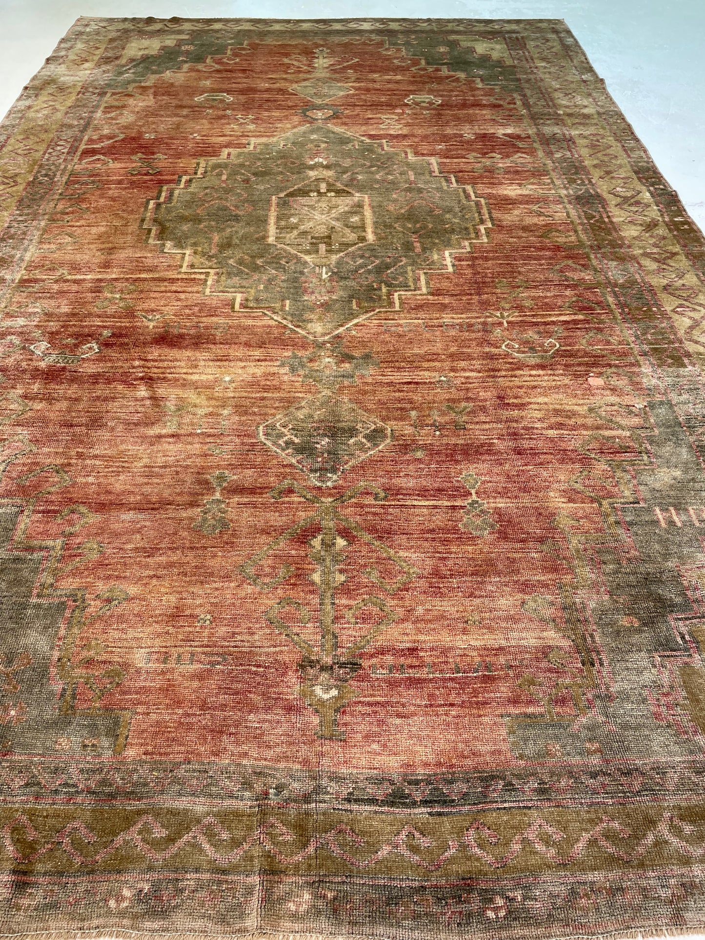 Hand-Knotted Wool Rug Turkish Oushak 8' x 12'2"
