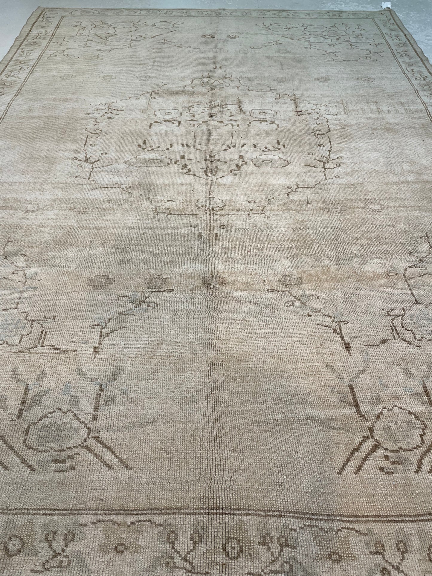 Hand-Knotted Wool Rug Turkish Oushak 7'2" x 10'5"