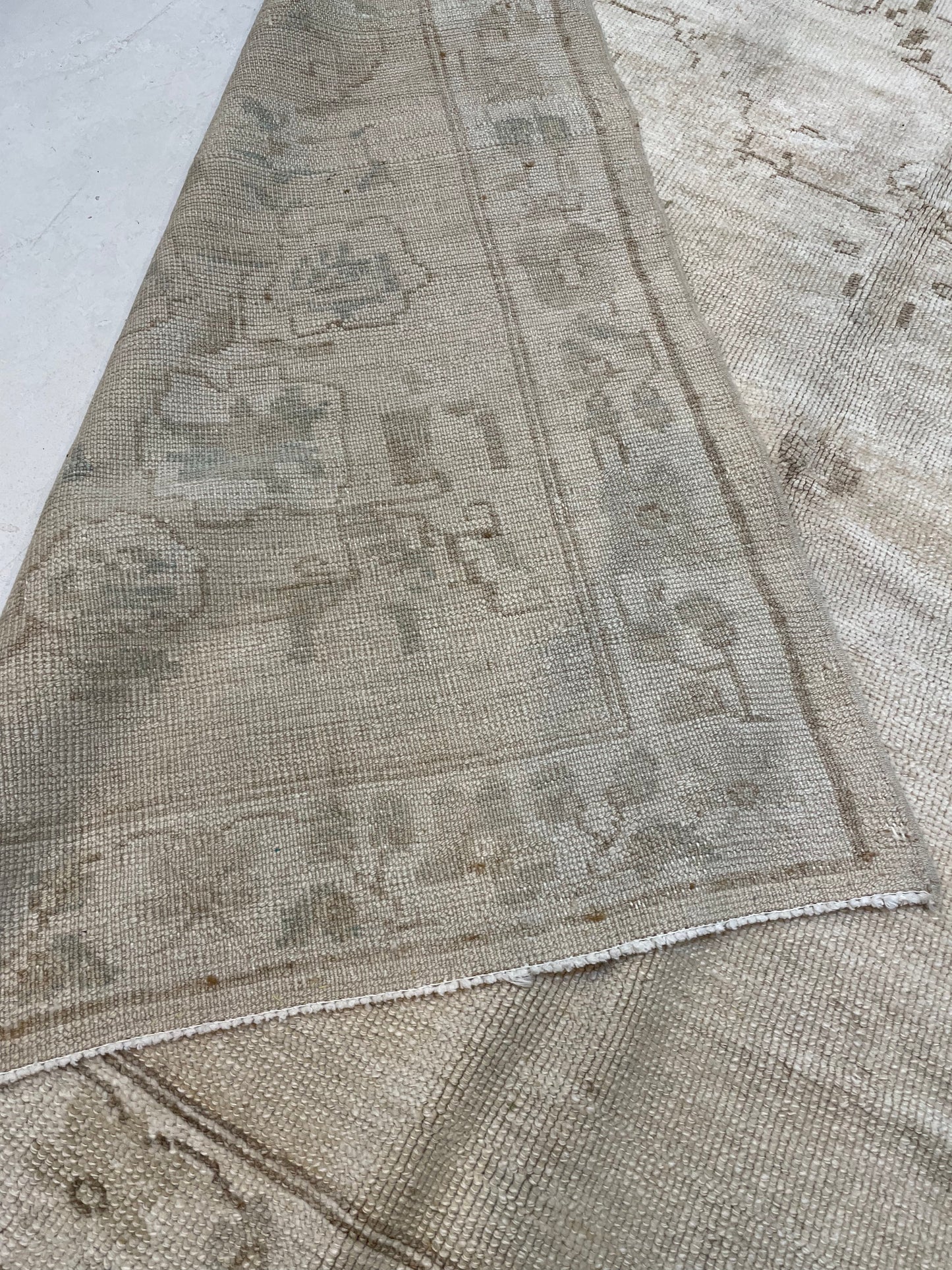 Hand-Knotted Wool Rug Turkish Oushak 7'2" x 10'5"