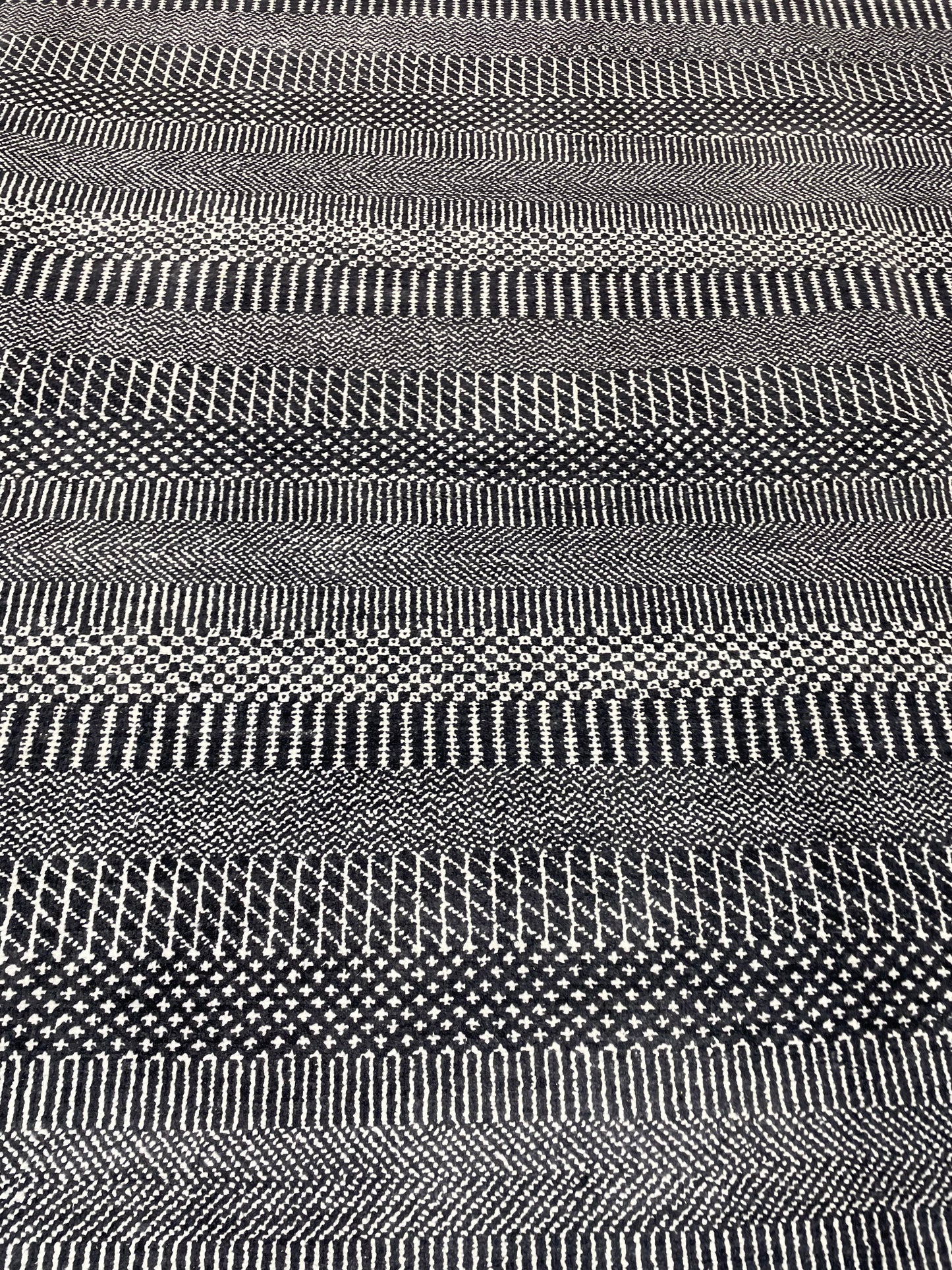 Hand-Knotted Wool Rug Turkish Oushak 7'9" x 10'