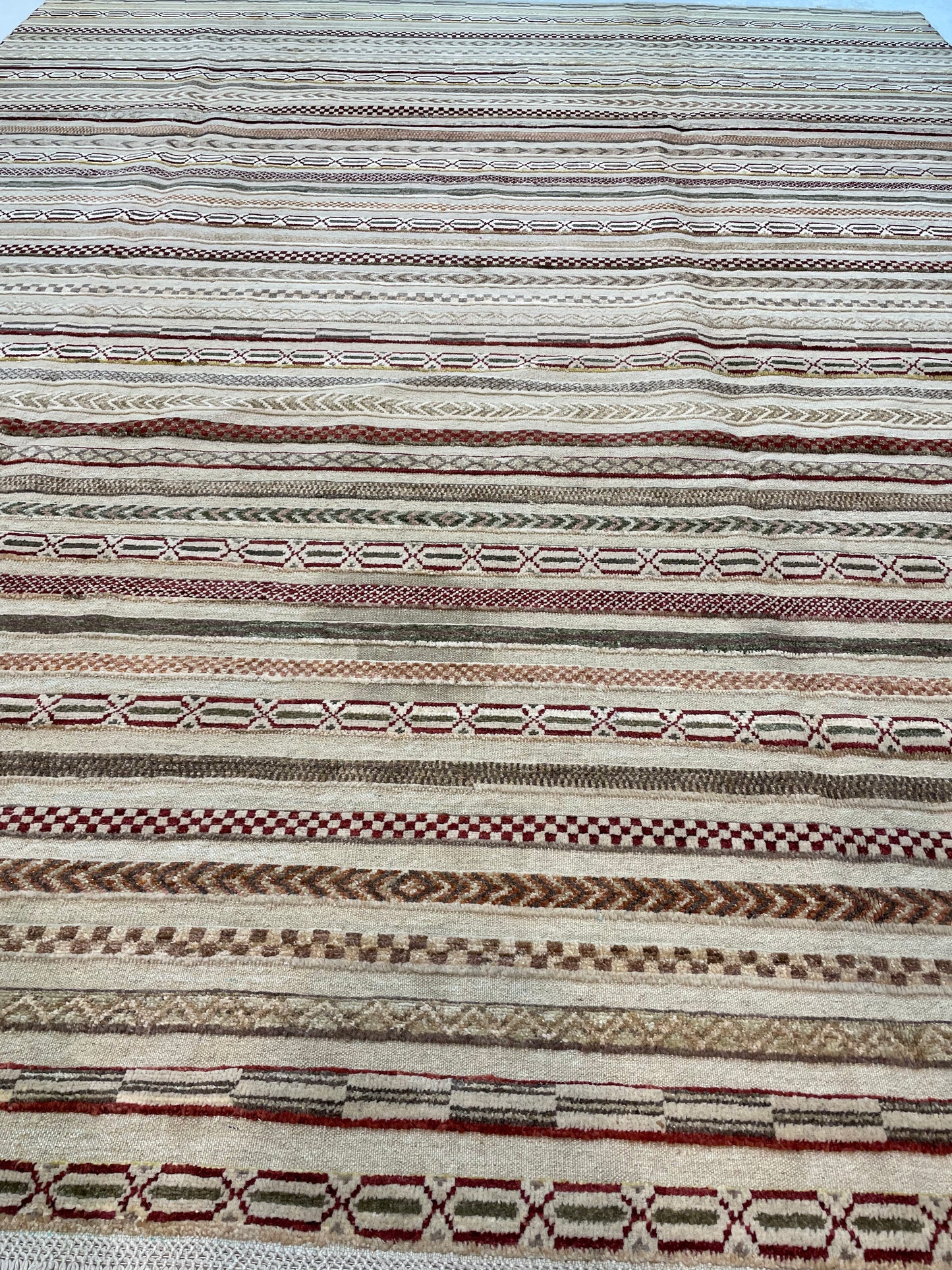 Hand-Knotted Wool Rug Turkish Oushak 7'11" x 9'8"