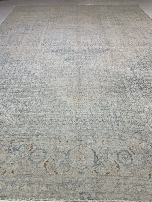 Antique Hand-Knotted Wool Rug Bijar 11'7" x 16'3"