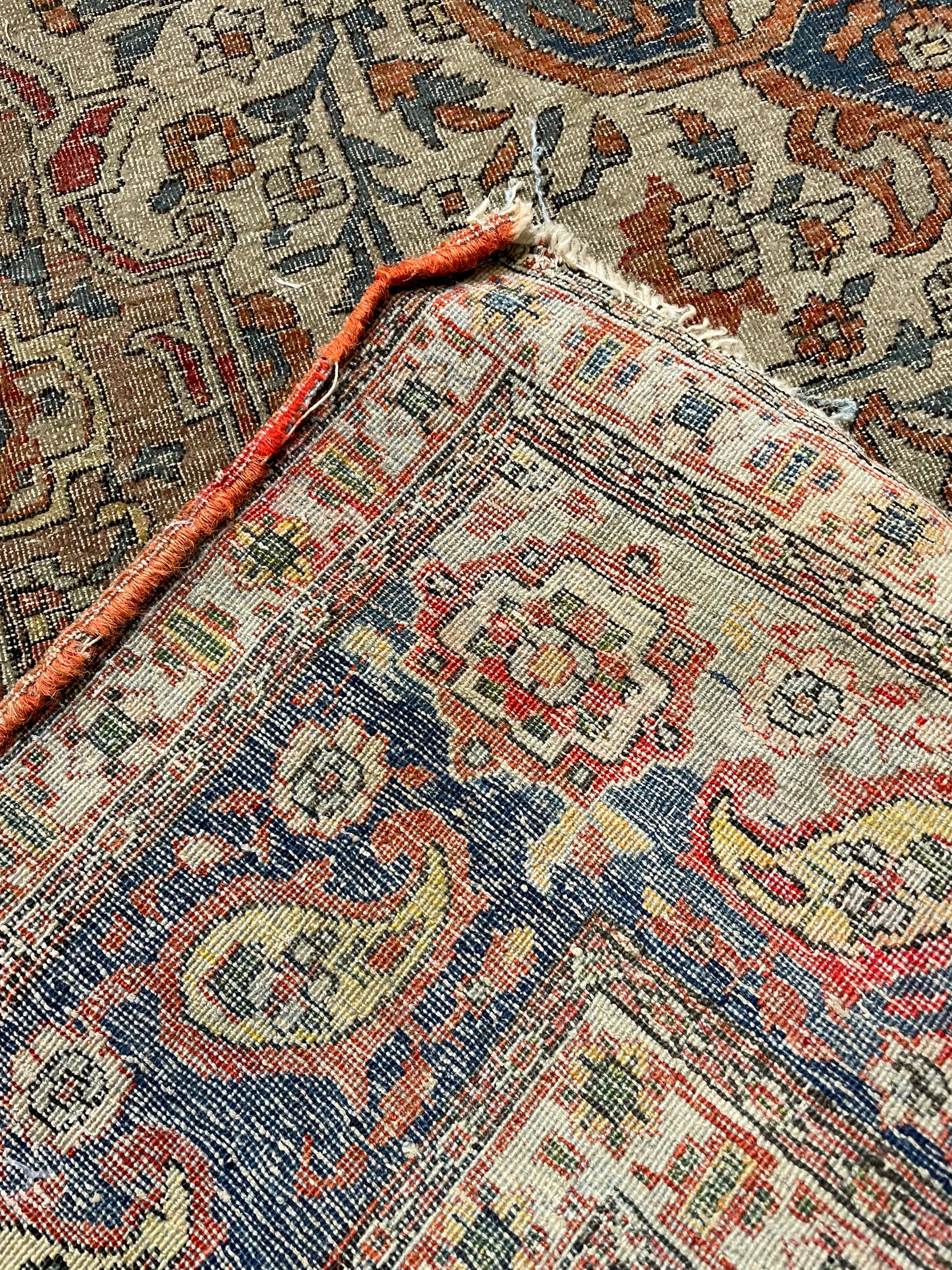 Hand-Knotted Wool Rug Isfehan Ahmad 4'6" x 6'6"