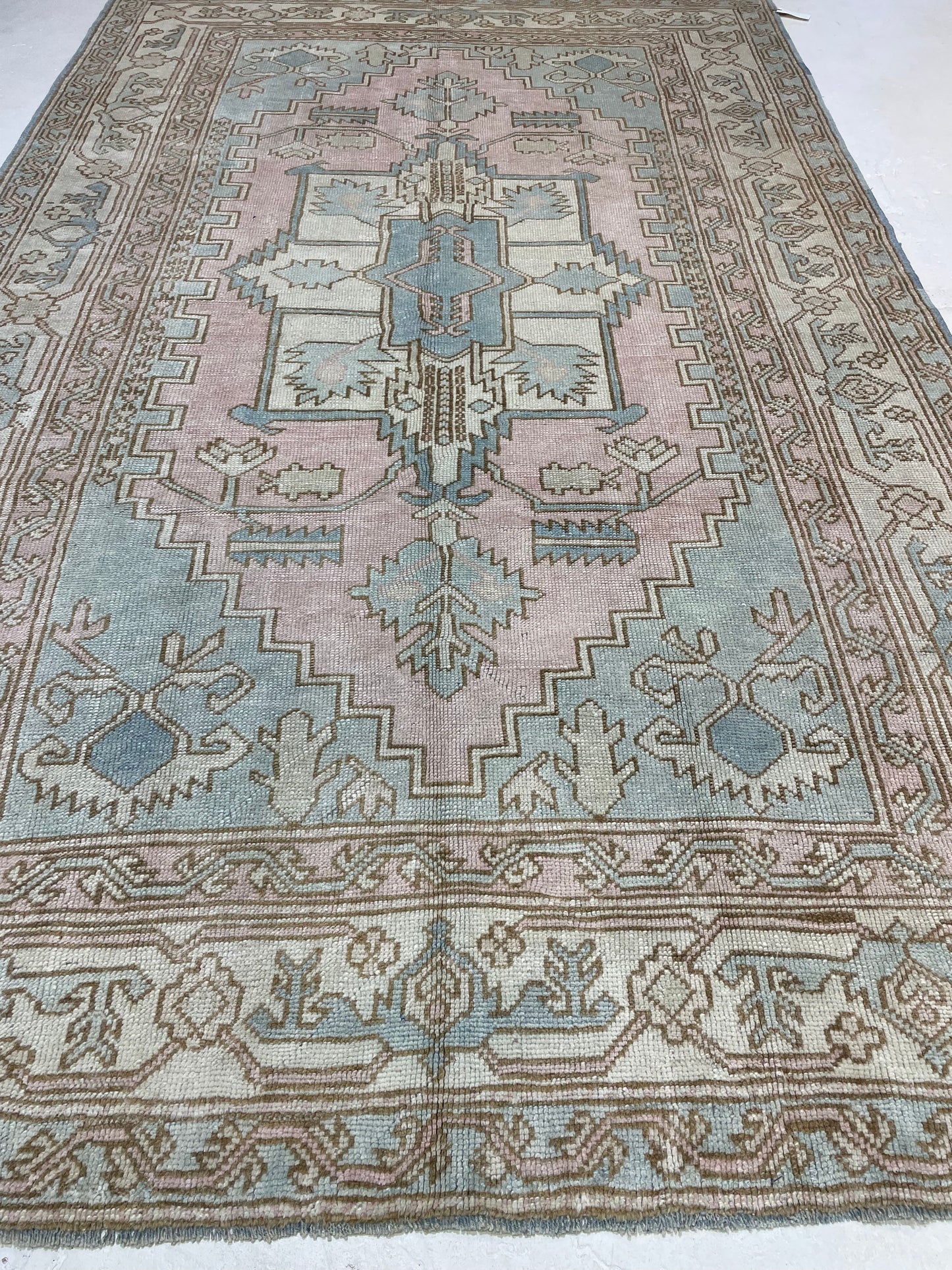 Hand-Knotted Wool Rug Turkish Oushak 5'10" x 9'6"