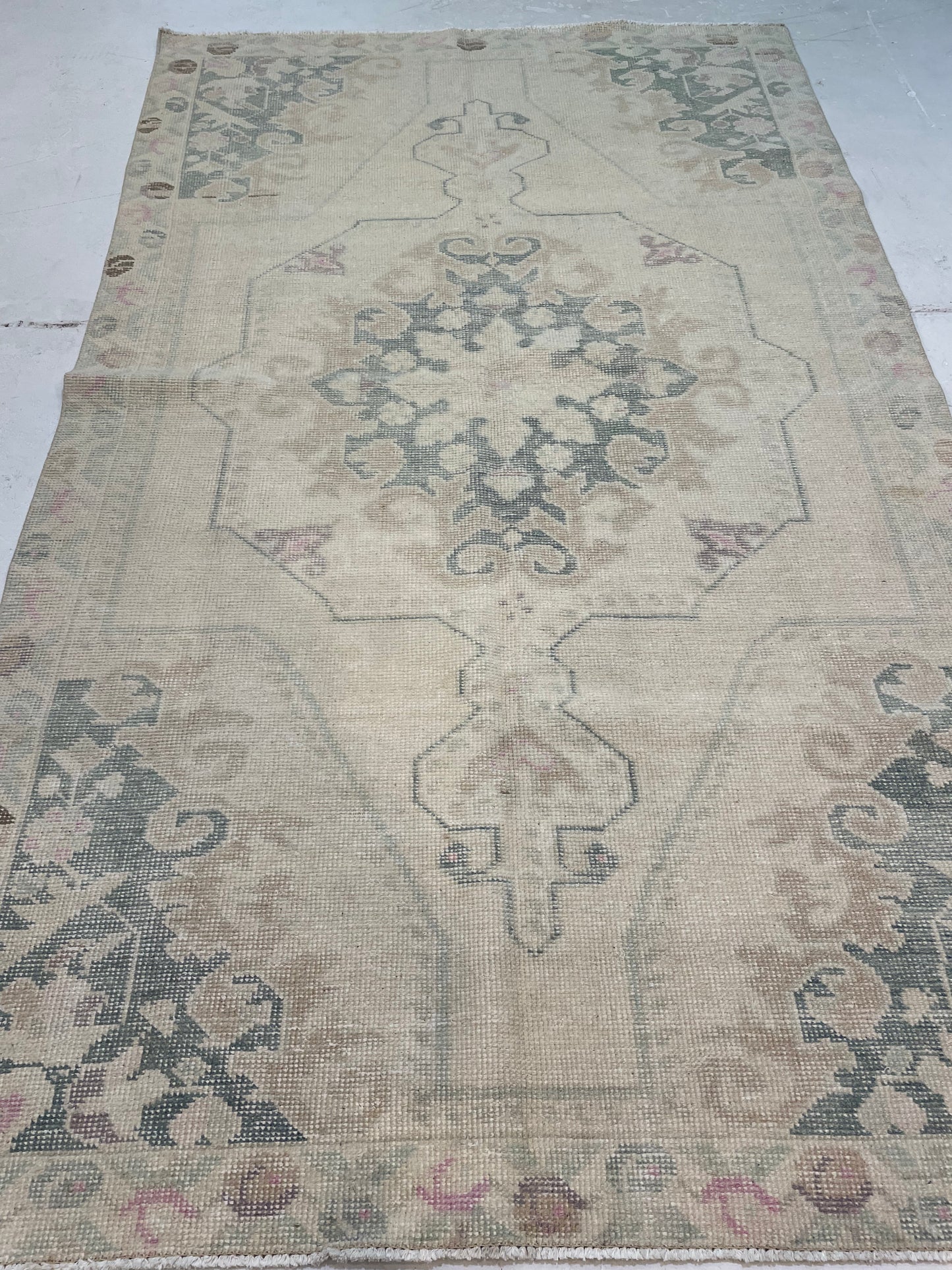 Hand-Knotted Wool Rug Turkish Oushak 4'3" x 7'4"