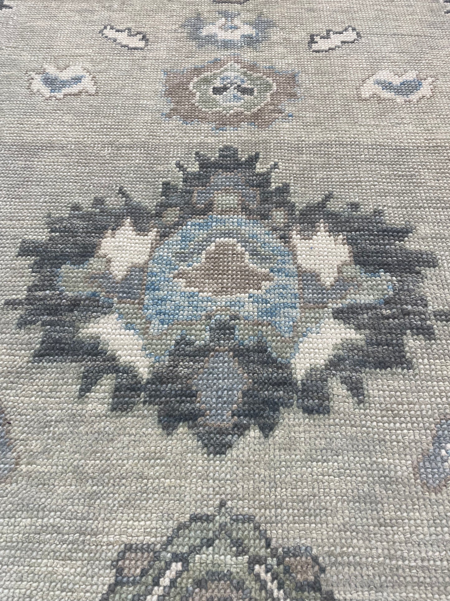 Hand-Knotted Wool Rug Turkish Oushak 9'11" x 13'11"