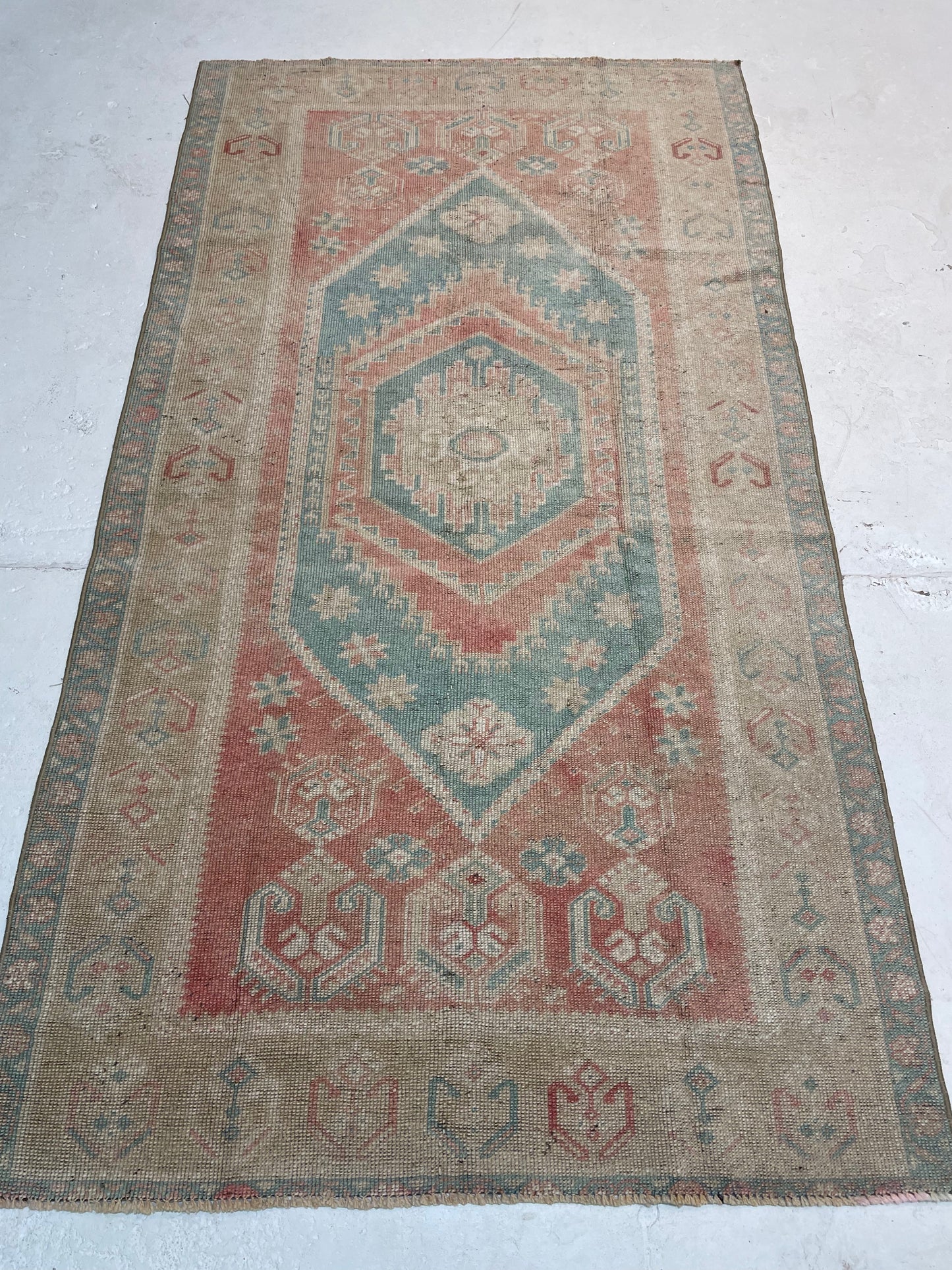 Hand-Knotted Wool Rug Turkish Oushak 2'11" x 5'11"
