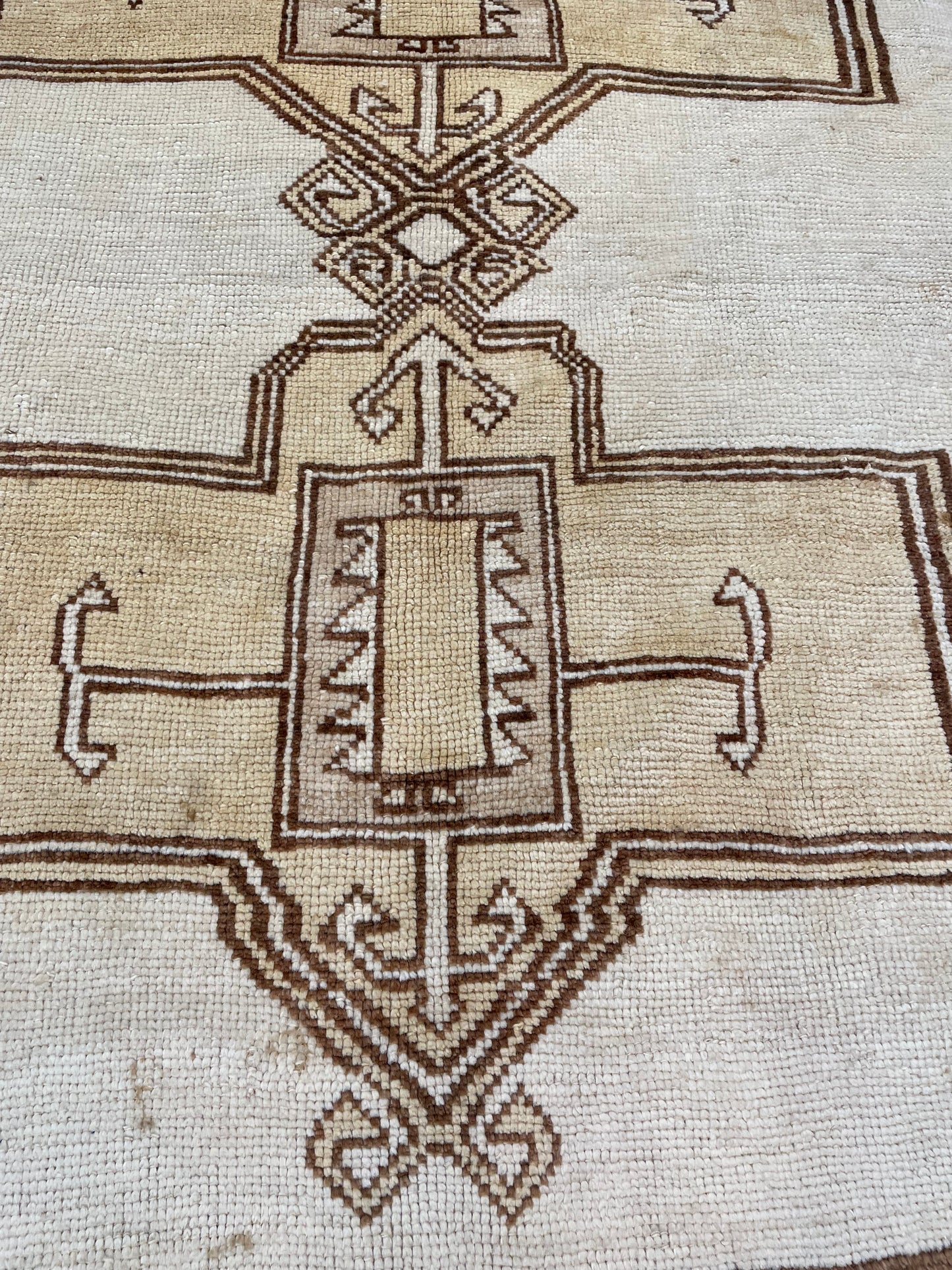 Hand-Knotted Wool Rug Turkish Oushak 4' x 7'6"
