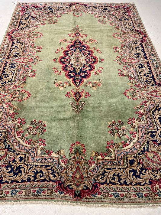 Hand-Knotted Wool Rug Kerman 6'1" x 8'11"