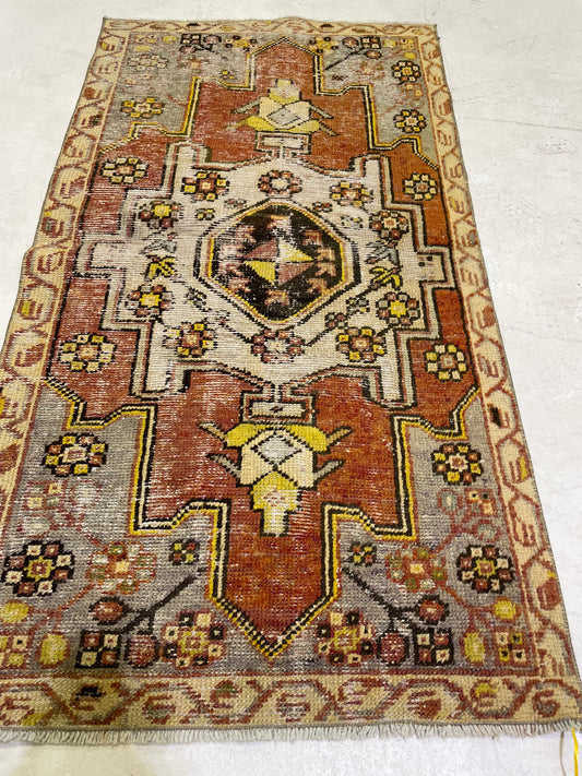 Hand-Knotted Wool Rug Turkish Oushak 2'8" x 4'11"