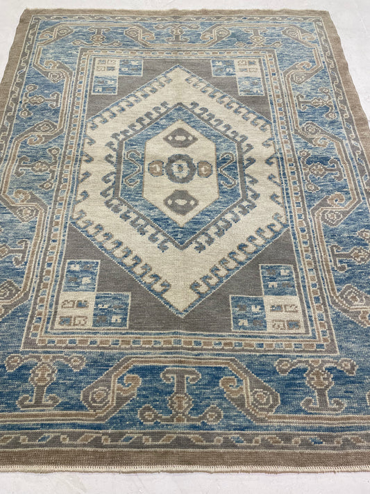 Hand-Knotted Wool Rug Turkish Oushak 5'1" x 6'6"