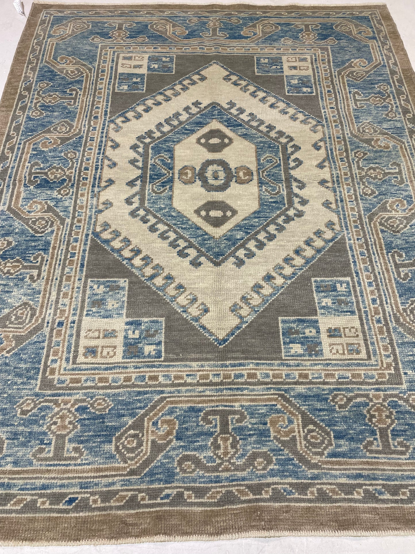 Hand-Knotted Wool Rug Turkish Oushak 5'1" x 6'6"